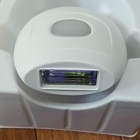 かなりお値引きしました。IPLフラッシュ脱毛器(ヘアー▪リムーバブル▪システム)