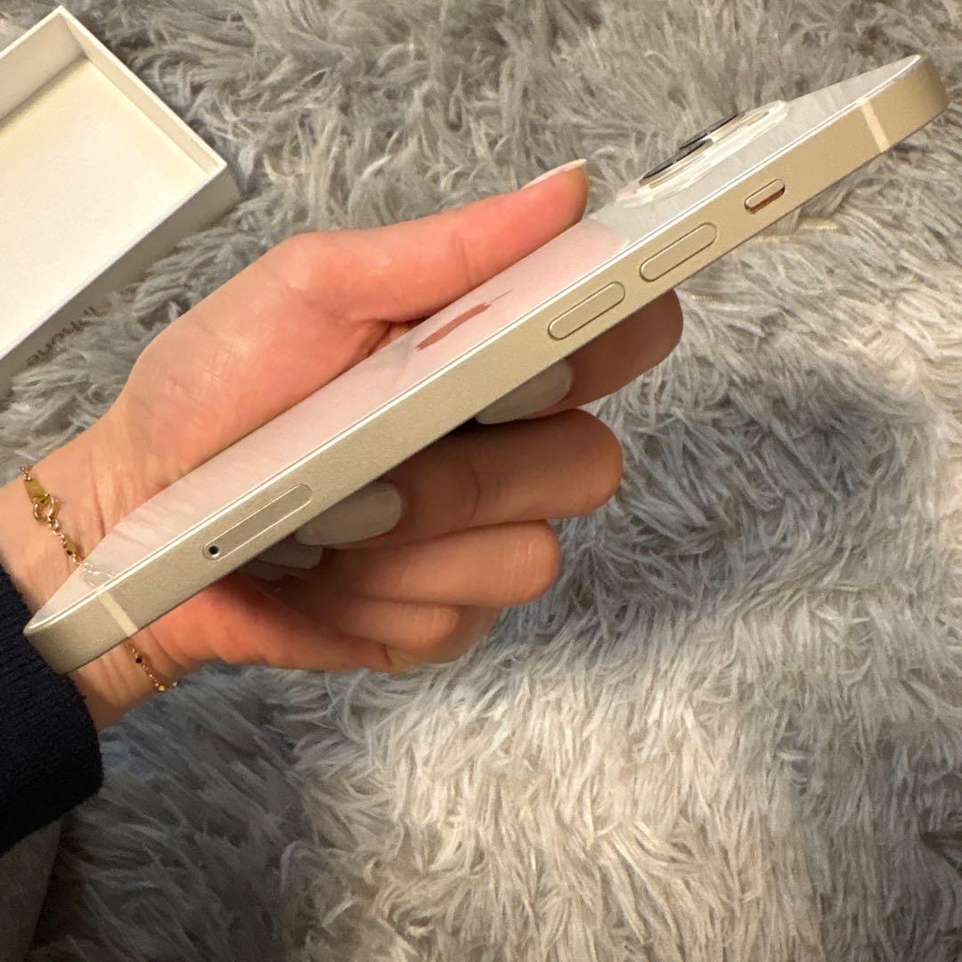 iPhone13 128GB スターライト バッテリー残量84%