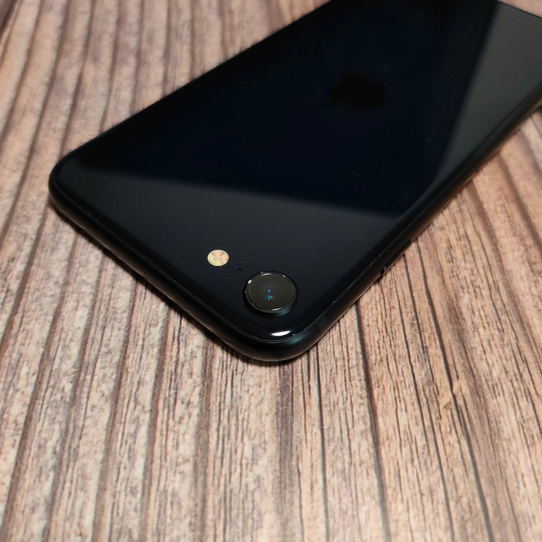 apple iPhone SE 第3世代 64GB バッテリー87%