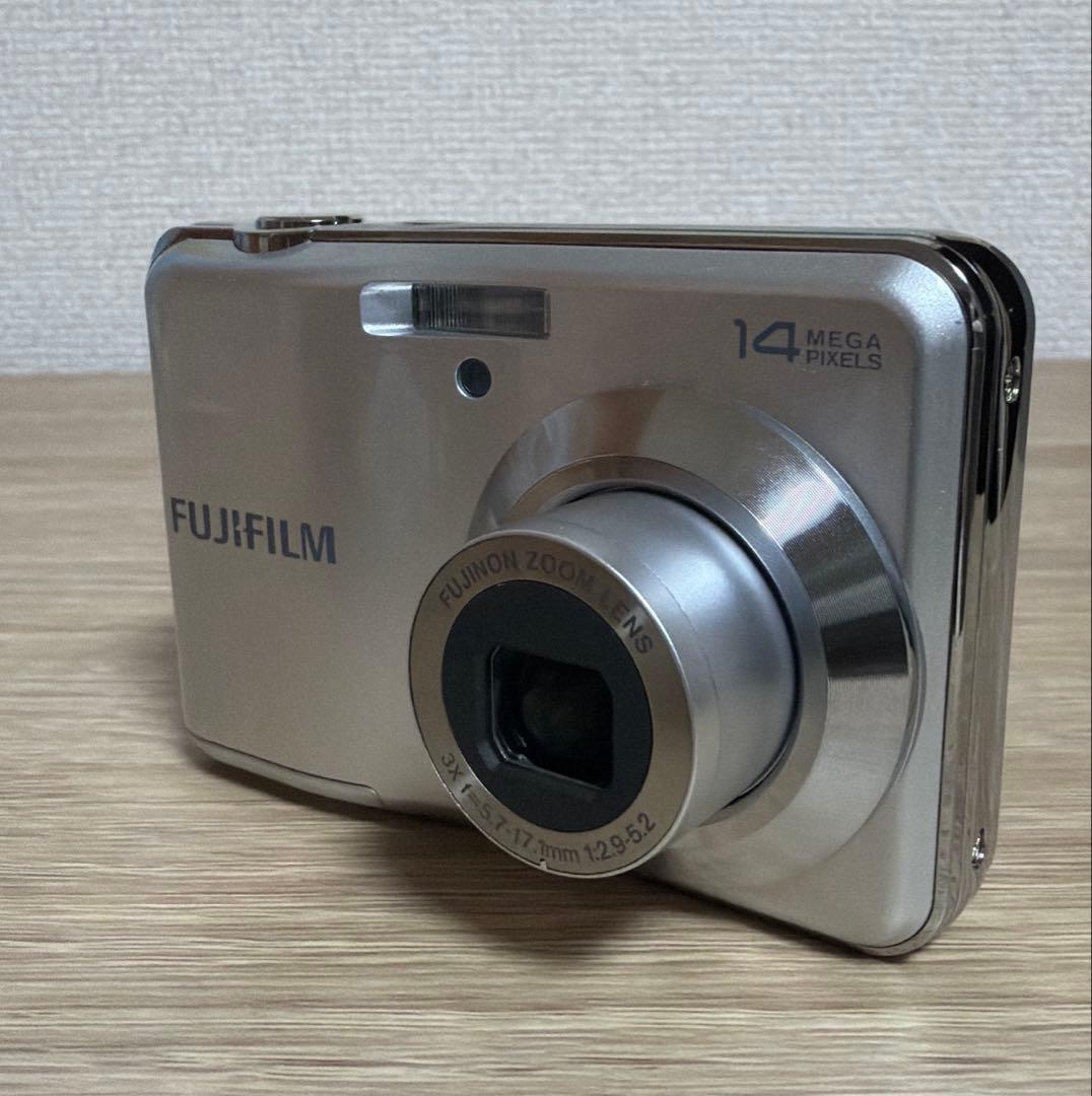 【週末価格】FUJIFILM AV150 シルバー　単三電池使用　★美品★
