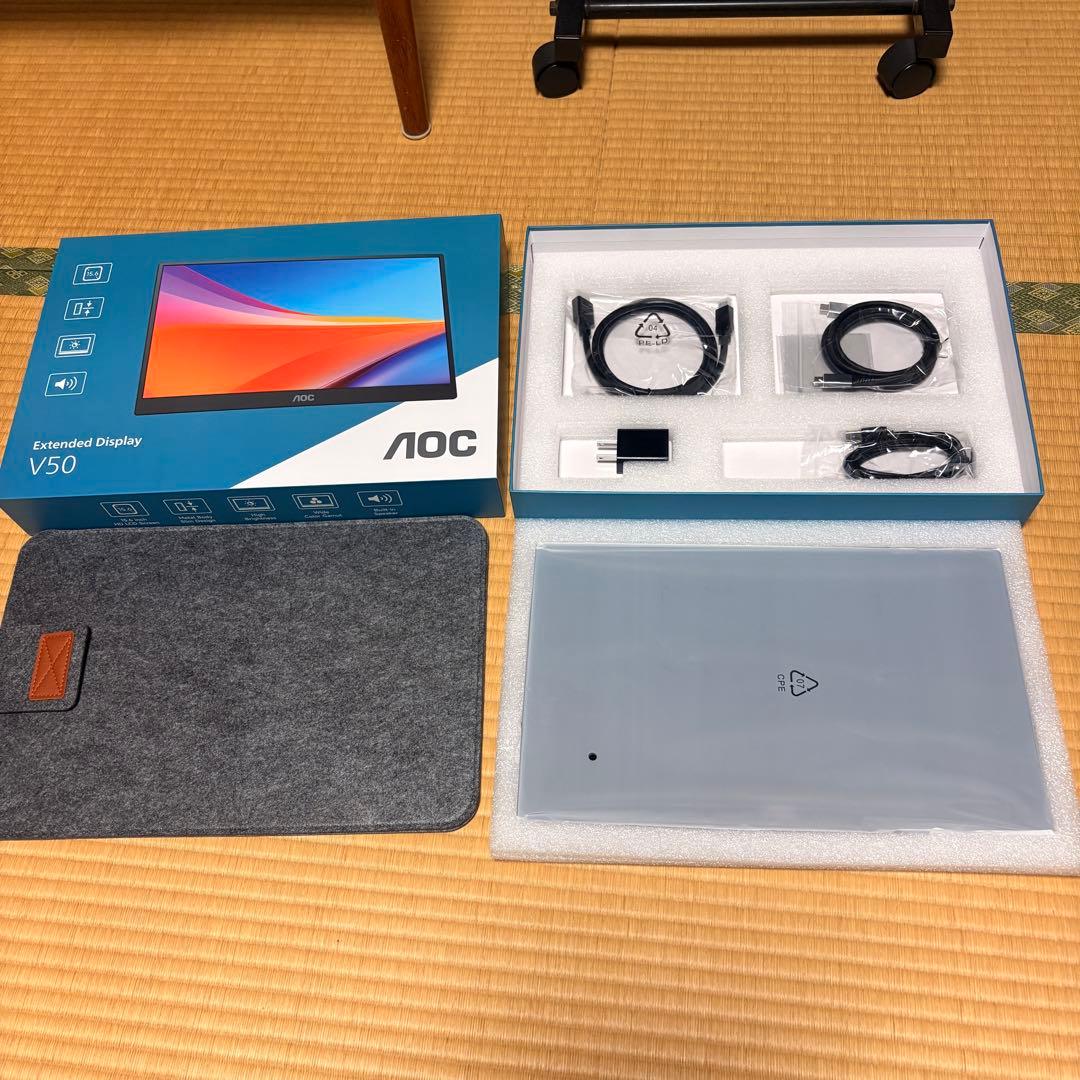 AOC 15.6インチ　モバイルモニター
