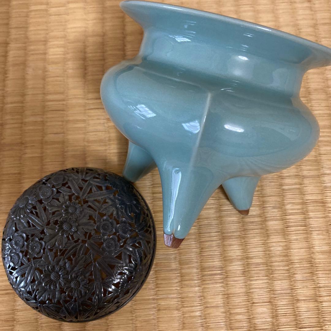 諏訪蘇山作 香炉 青磁 袴腰 三足香炉 純銀 花刻透し火屋 信幸造
