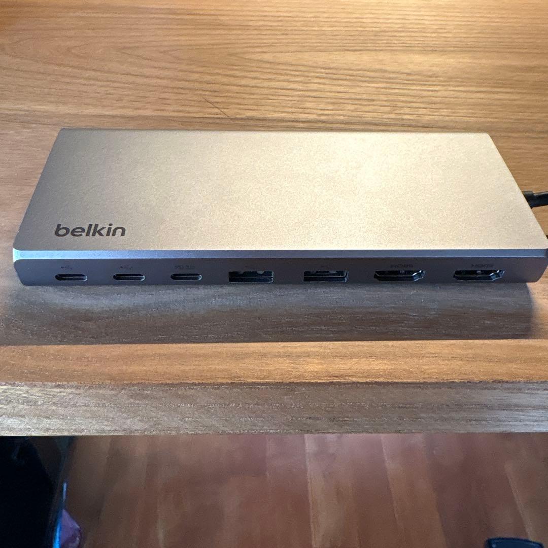 分配器・切替器 belkin 8-in-1 Dual Display Core Hub