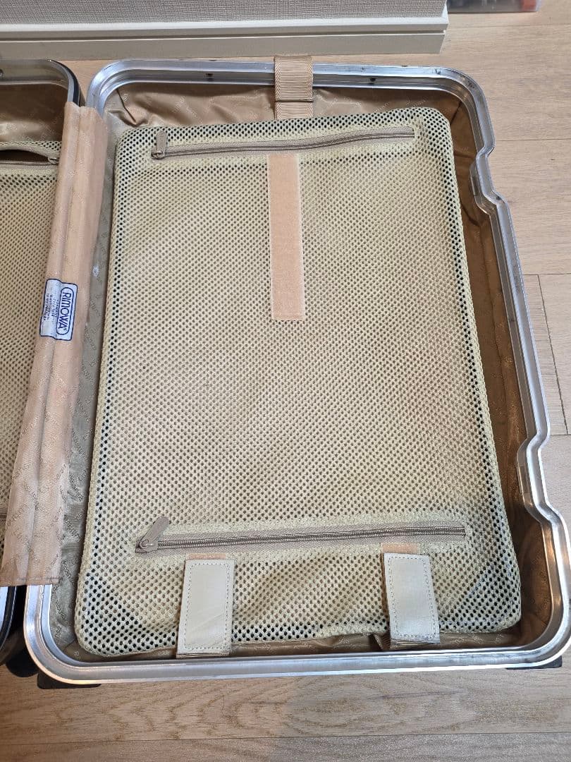 RIMOWA　ルフトハンザ　2輪モデル