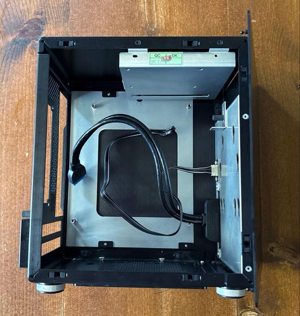 Lian Li PC-Q21 Mini-itx アルミニウム 小型PCケース