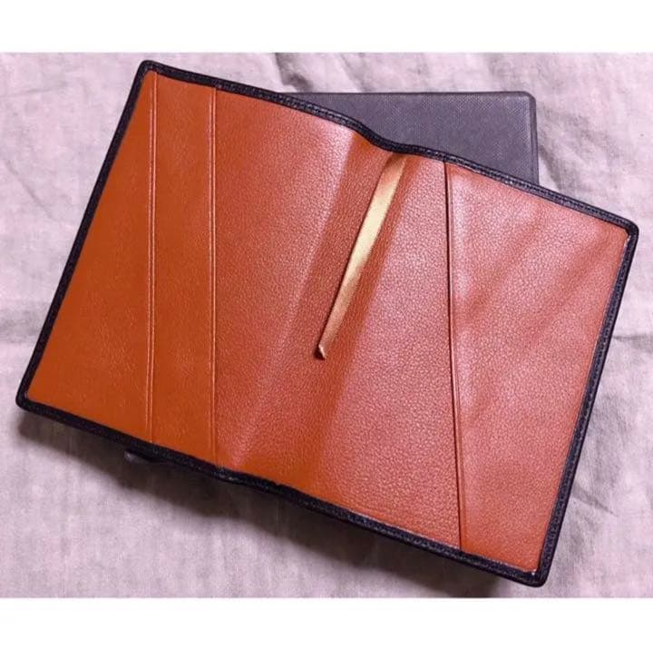 WANT LES ESSENTIELS DE LA VIA パスポートケース