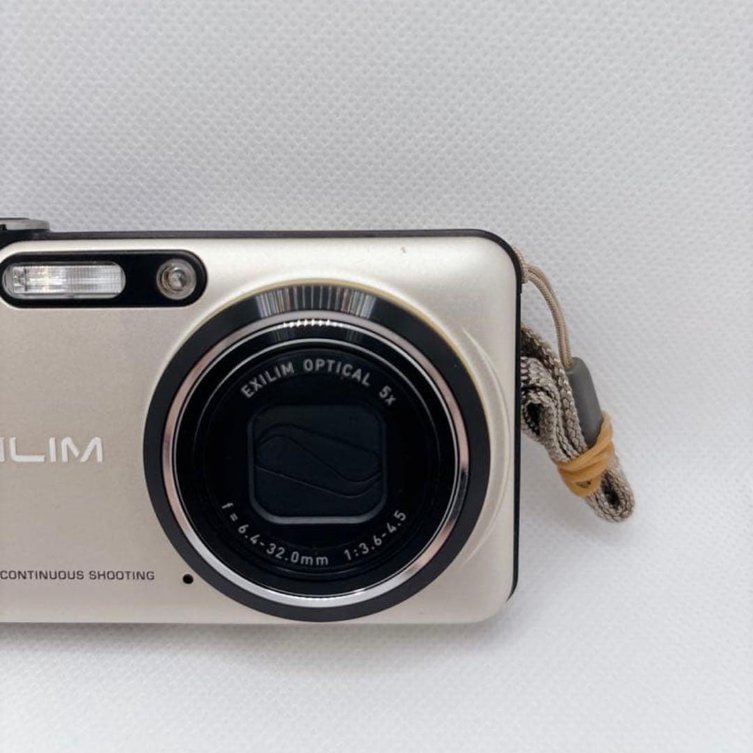 CASIO EXILIM EX-FC150 HS 5X デジカメ　バッテリー付属