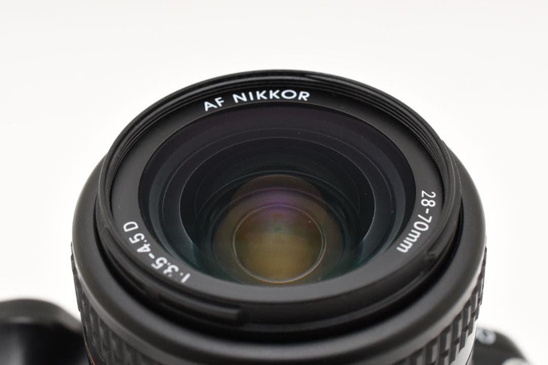 NIKON ニコンF90S + AF NIKKOR 28-70 3.5-4.5d