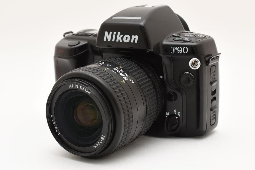 NIKON ニコンF90S + AF NIKKOR 28-70 3.5-4.5d