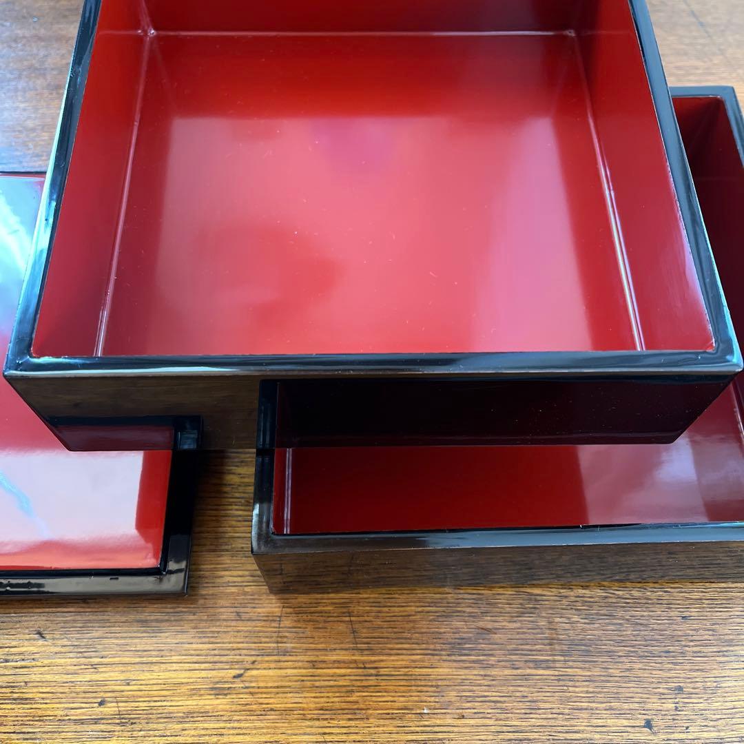 漆塗の重箱　木製　未使用