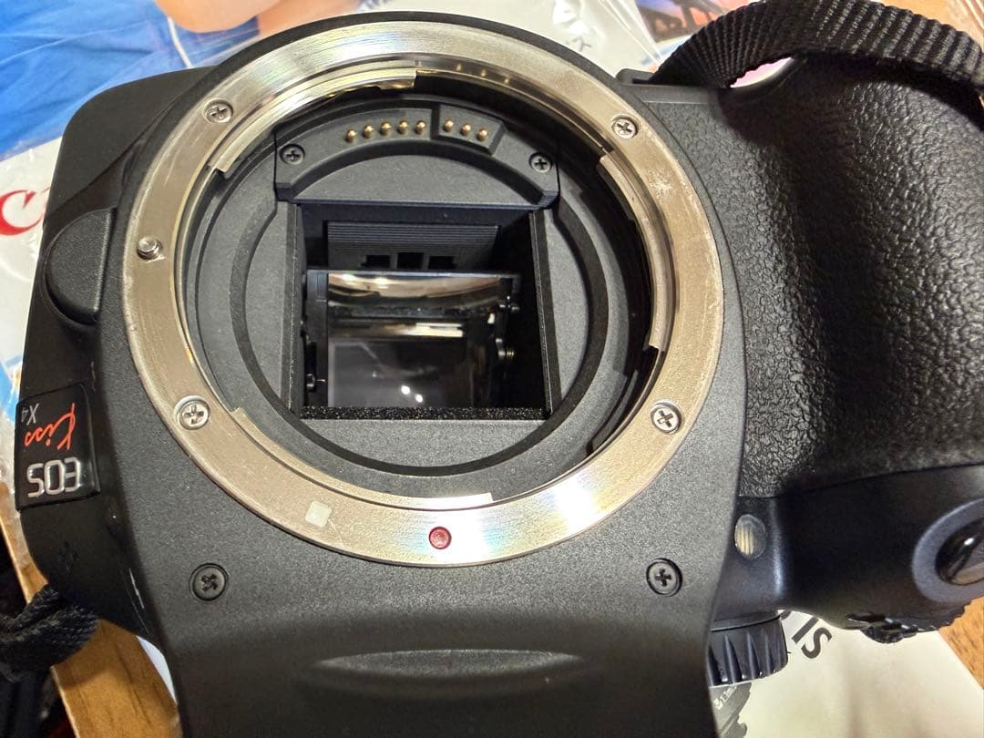 Canon EOS X4 デジタル一眼レフ レンズ２本付き　カメラ