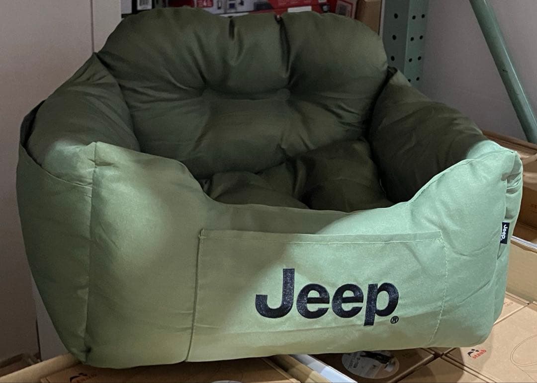 新品未開封　Jeep DRIVE BED 車用ペットベッド