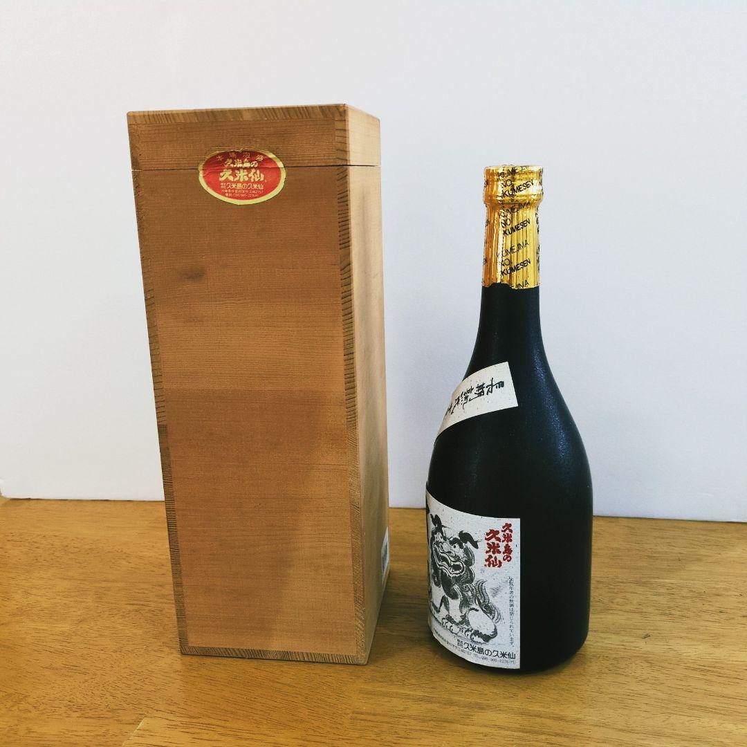 琉球泡盛 久米島の久米仙 「沖縄」43度、720ml、【34 年以上古酒】