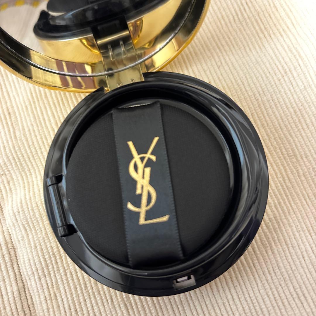 YSL アンクル ド ポー ルクッション ゴールドラッシュ ハイライター