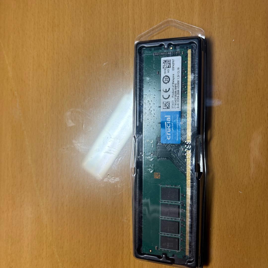 メモリ　8gb crucial 未使用、新品