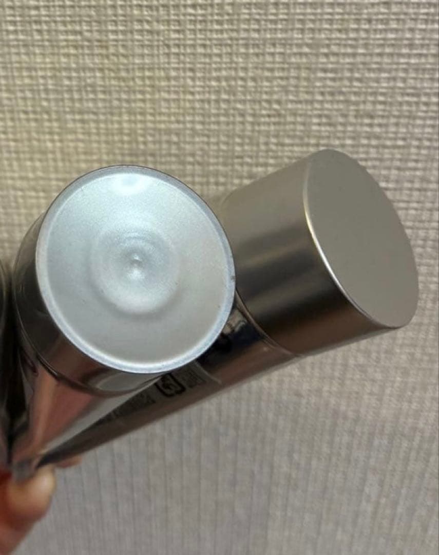 新品＆ほぼ新品 ローラメルシエ　アンバーバニラ ハンドクリーム　50g2本