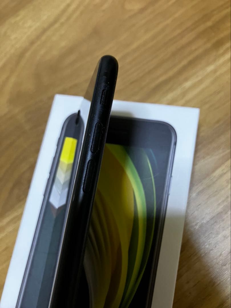 〈ジャンク〉iPhoneSE2 ブラック 128GB