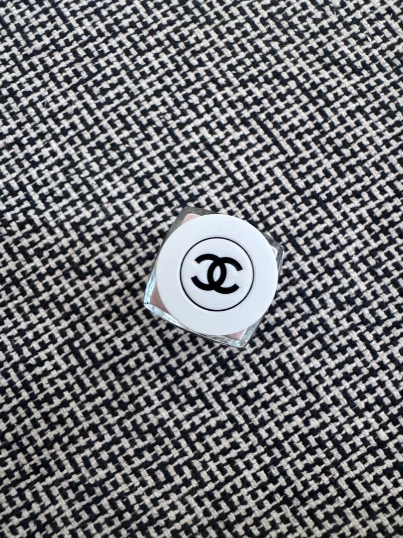 CHANEL ハイライト ルブラン ロージーライトドロップス