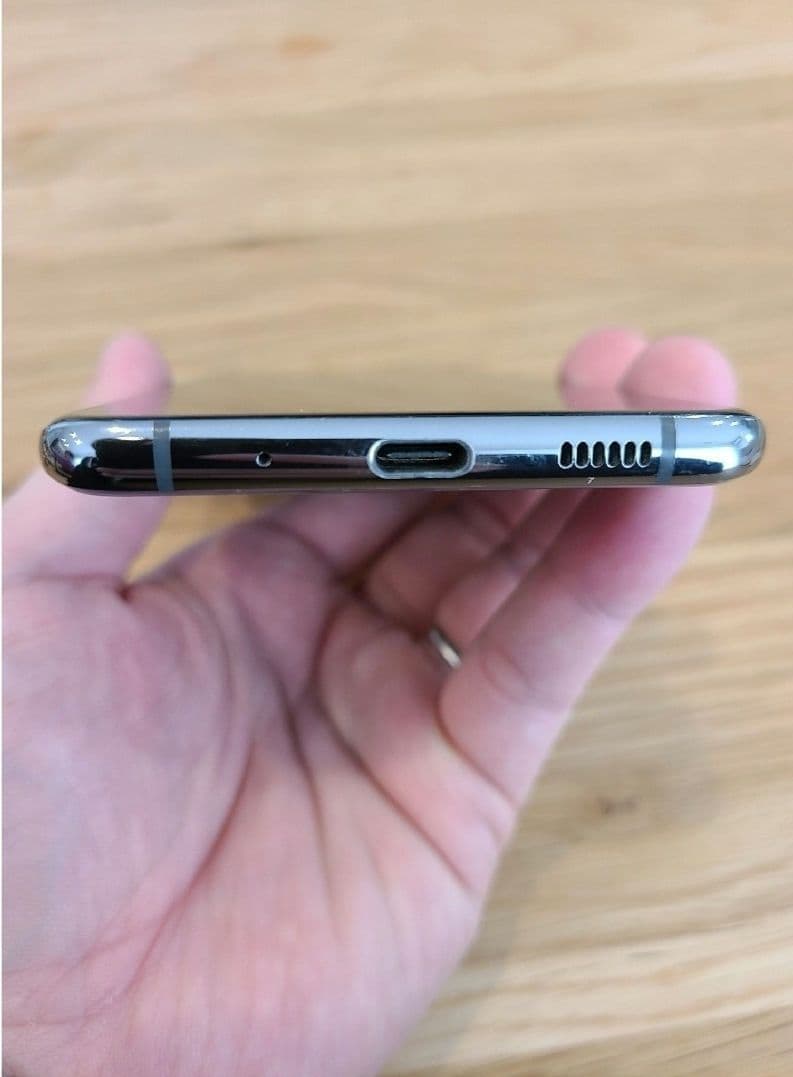 Galaxy S20+ 5G コスミックグレー 本体