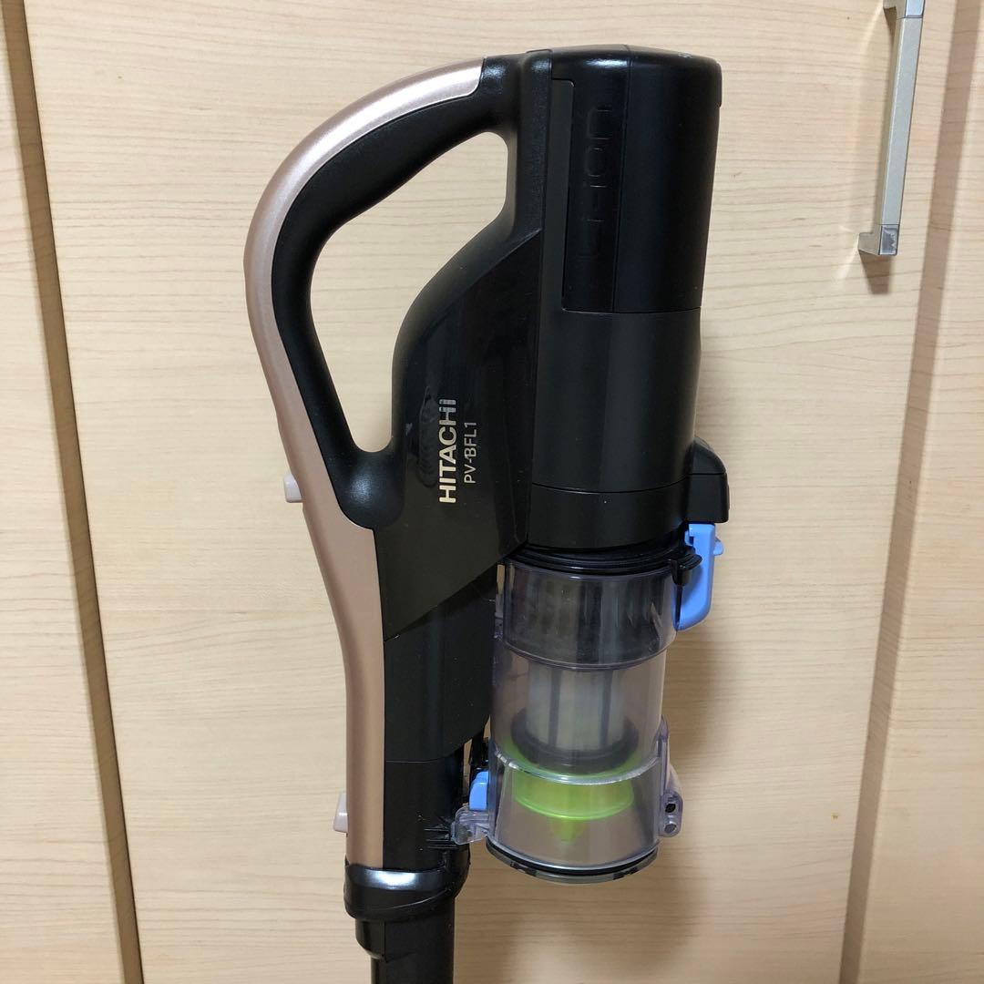 HITACHI ワイヤレス掃除機　スティッククリーナー PV-BFL1