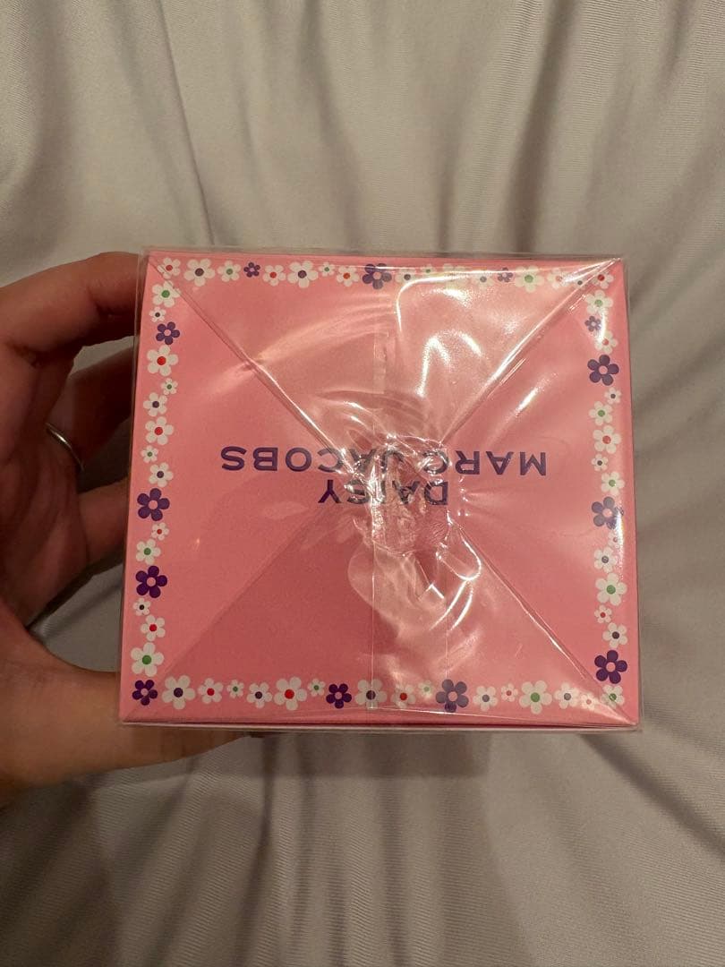 ♦︎ Marc Jacobs Daisy Pop オードトワレ 50ml 新品