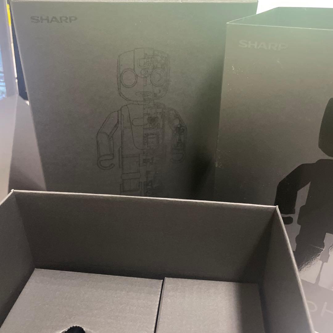 SHARP RoBoHoN ロボホン 本体