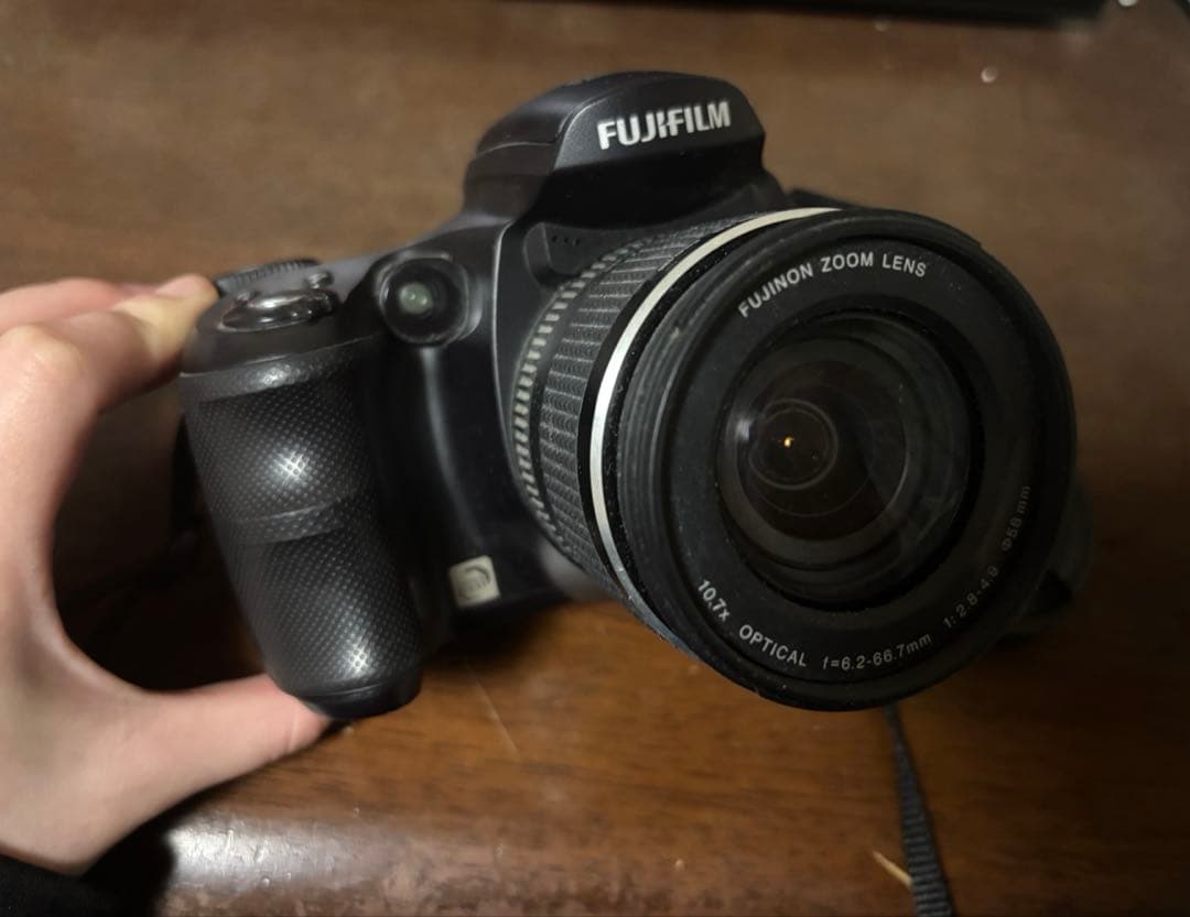 Fujifilm FinePix デジタル一眼レフカメラ