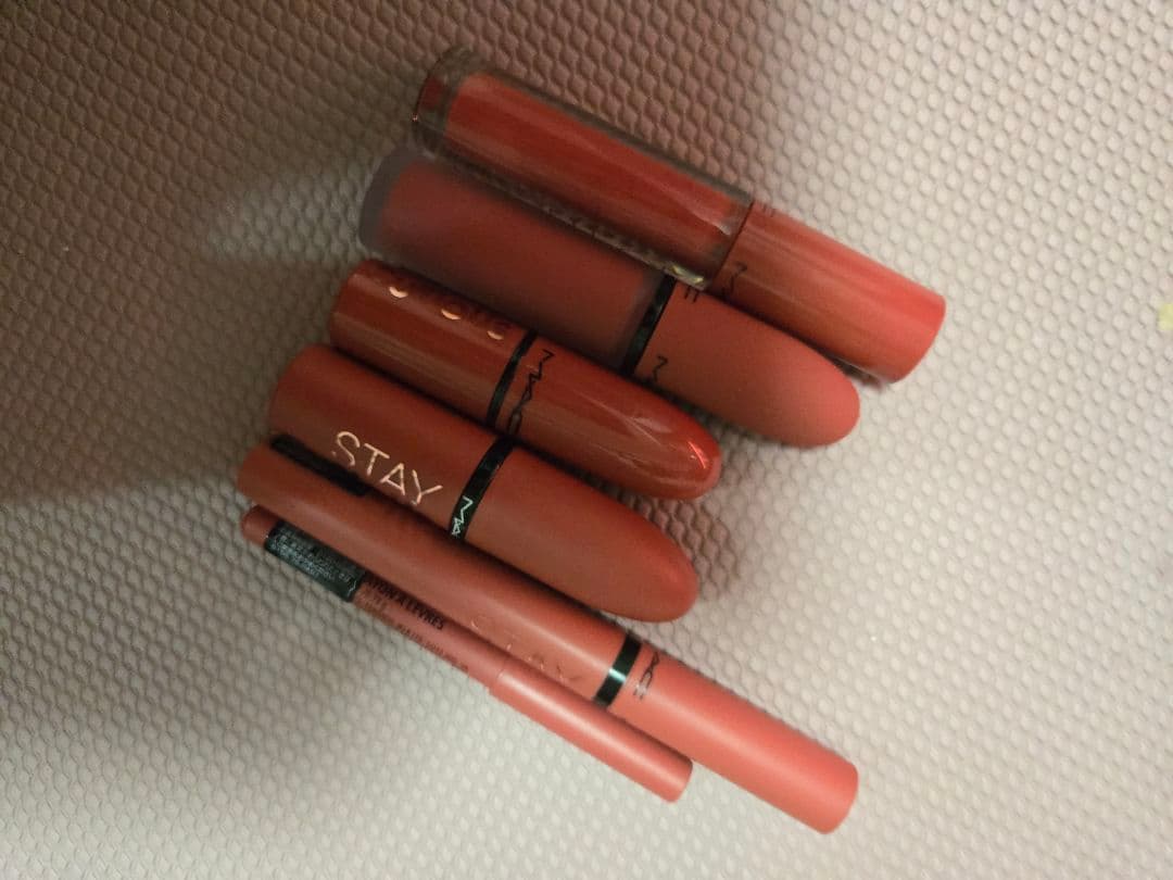 MAC ゴールド リップスティック 箱つき