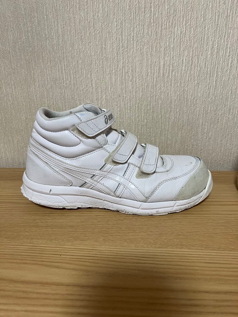 アシックス安全靴　ハイカット白　27cm
