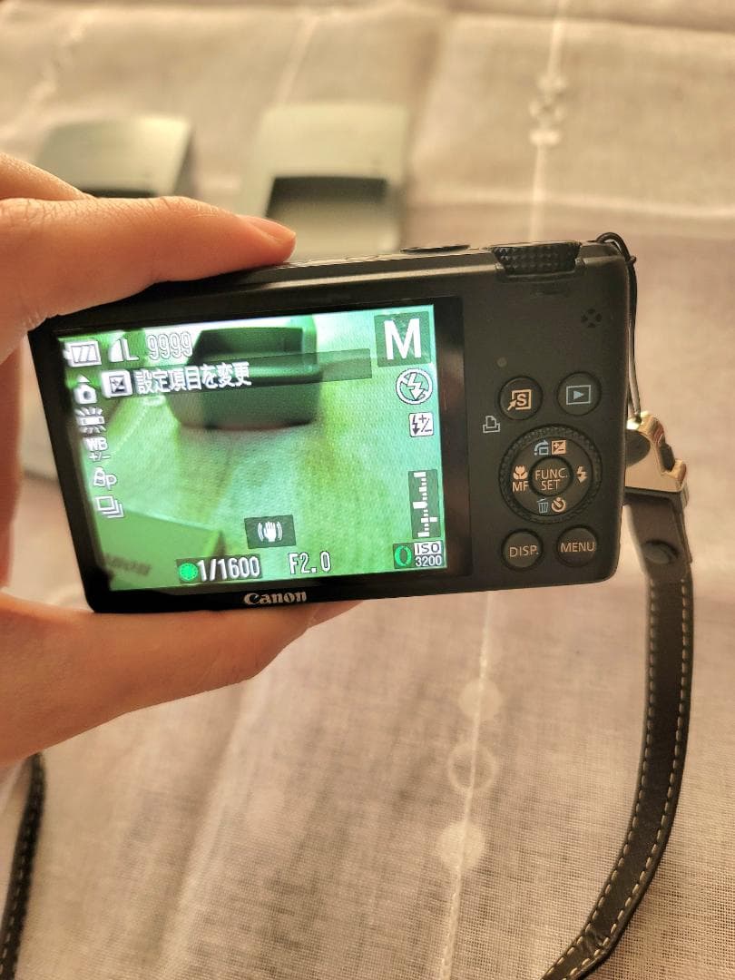 Canon Power Shot S95 本体とバッテリー4個