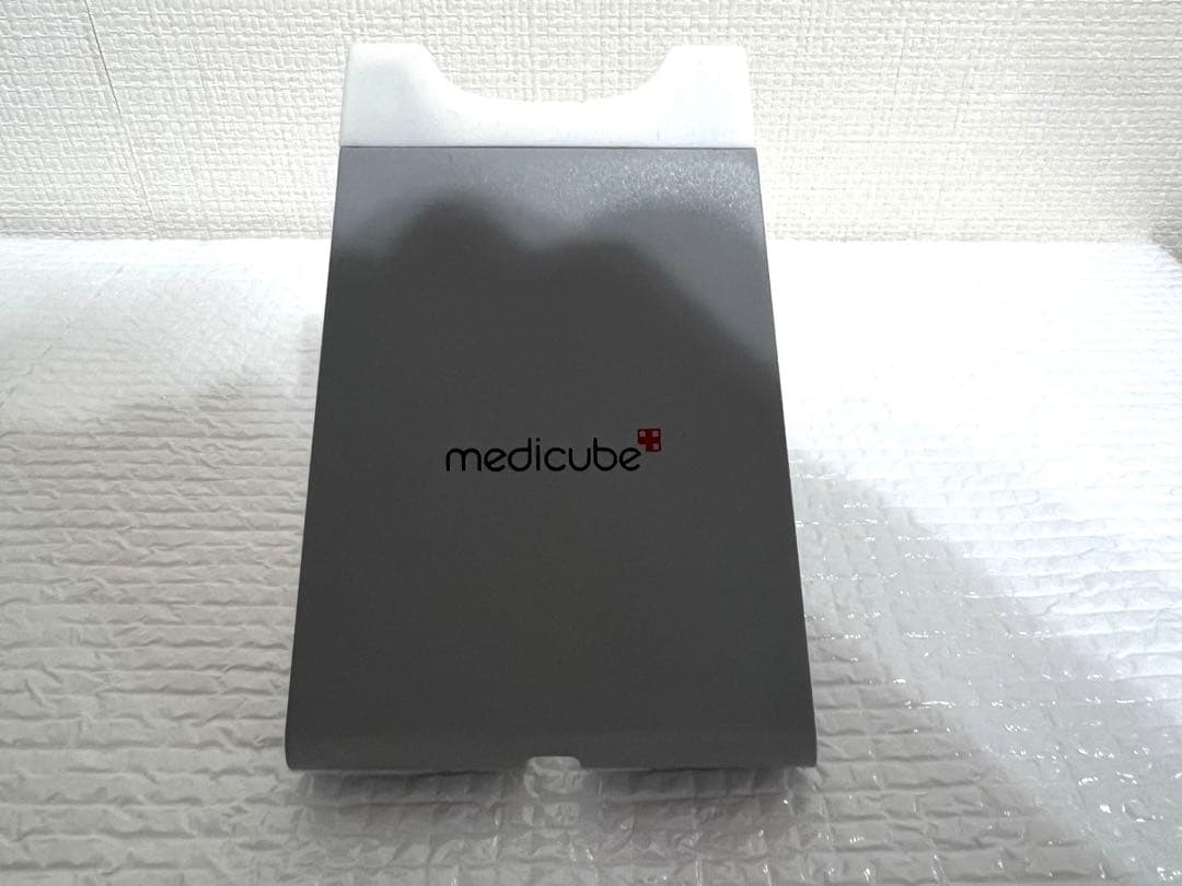 Medicube AGE-R EMS 美顔器