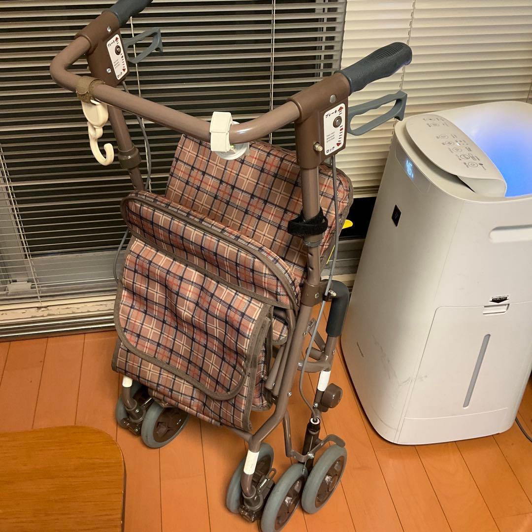 中古 美品 シルバーカー シンフォニーSP チェック柄　街中で座れる