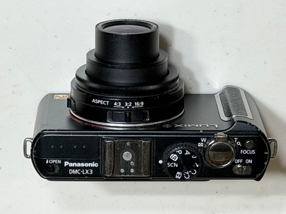 LUMIX DMC-LX3【防湿庫保管】革ケース・ワイコン予備バッテリー付