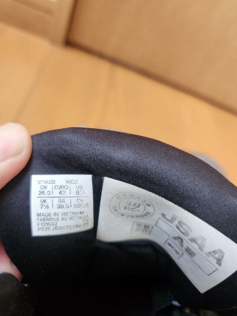 ASICSウィンジョブCP304 BOA 安全靴 グレー