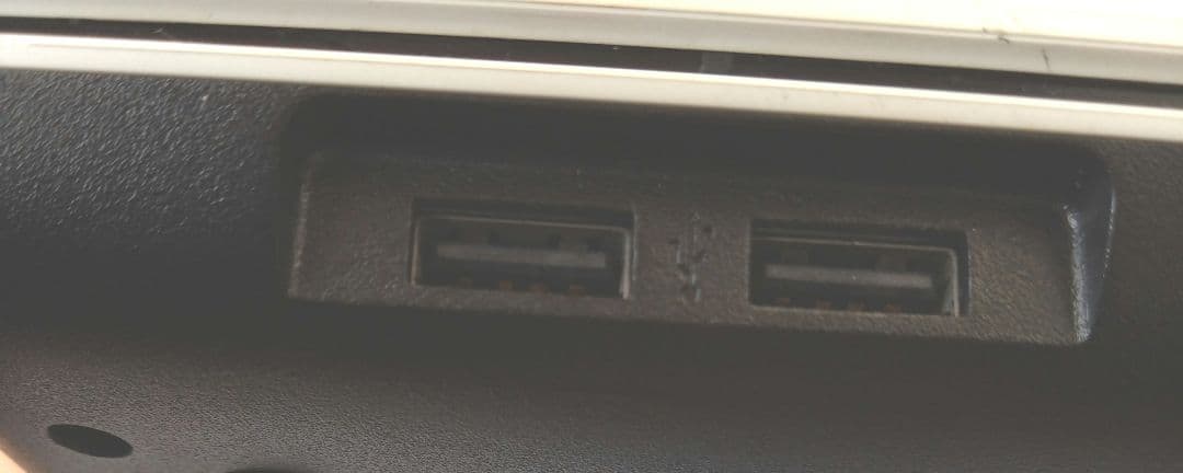 ★Sony VAIO★SVF 153B1GN ★ジャンク品★ ACアダプター付き