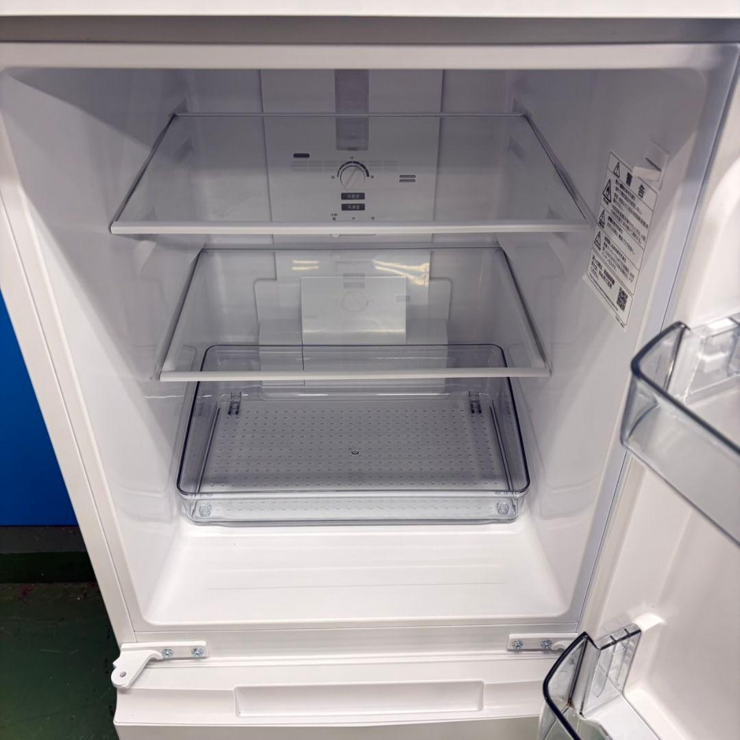 827不動産屋直仕入れ　SHARP　冷蔵庫　長期間使用できます！小型　一人暮らし