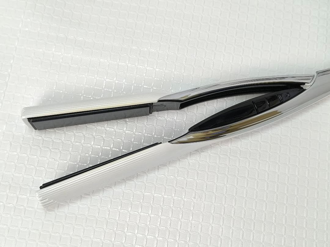正規品　ReFaリファ ビューテック ストレートアイロン　4