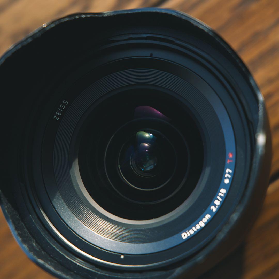 Zeiss Milvus F2.8 18mm単焦点レンズCanon EFマウント