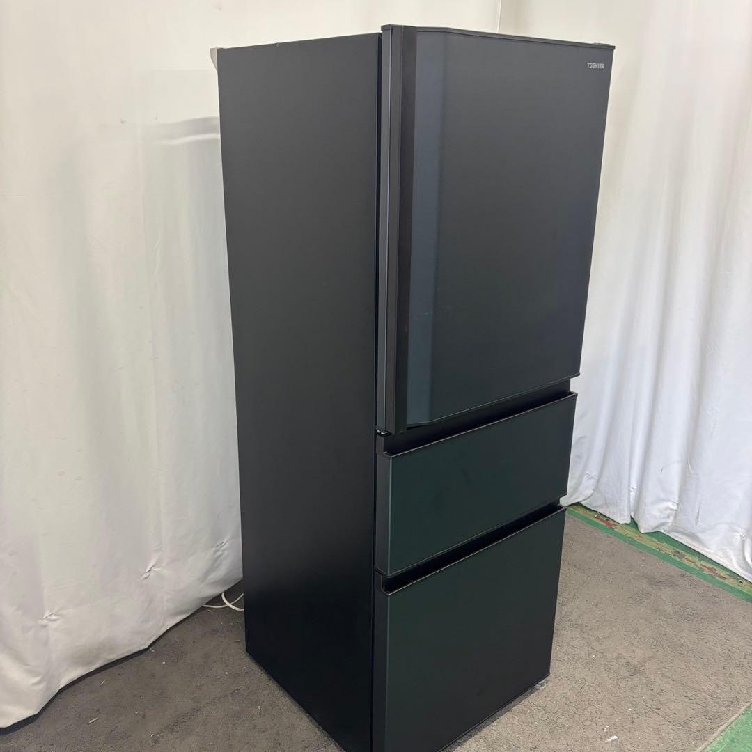 257❤️冷蔵庫　東芝　300ℓ-400ℓ　大型　黒　　安い　綺麗　中古　設置無料