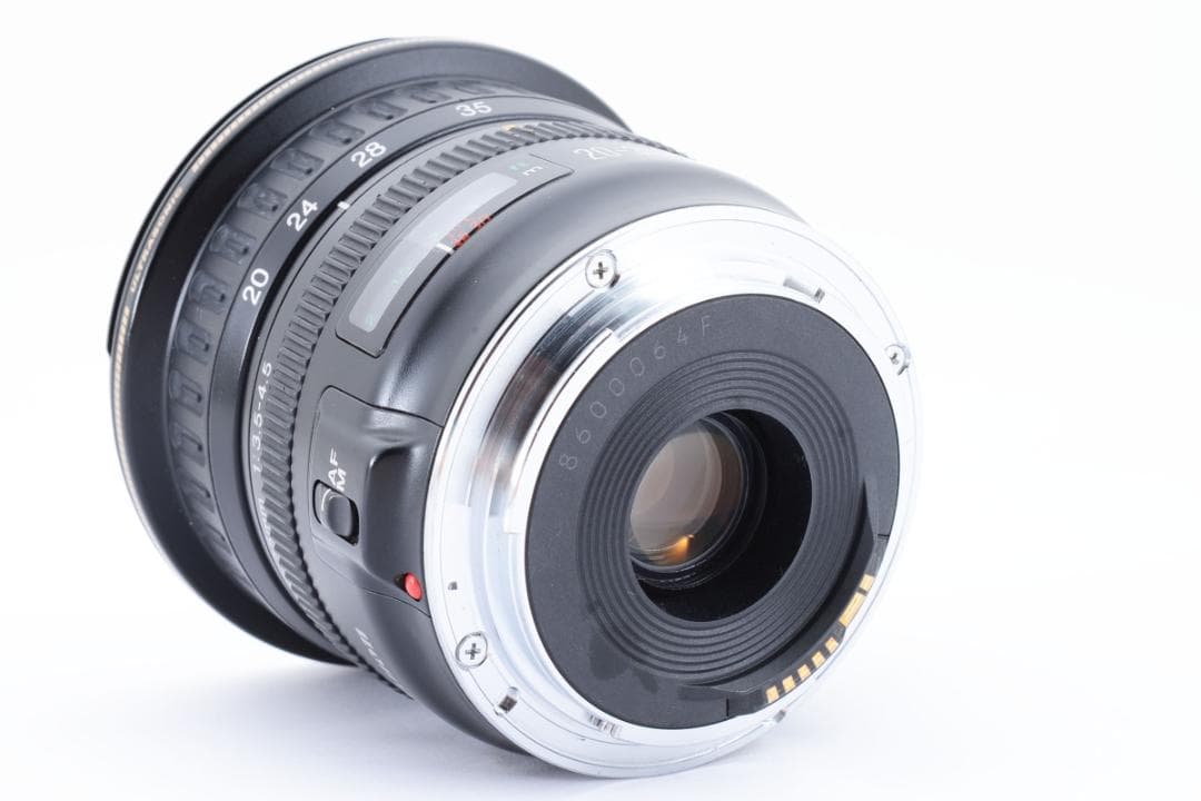 Canon EF 20-35mm F/3.5-4.5 USM 超広角レンズ