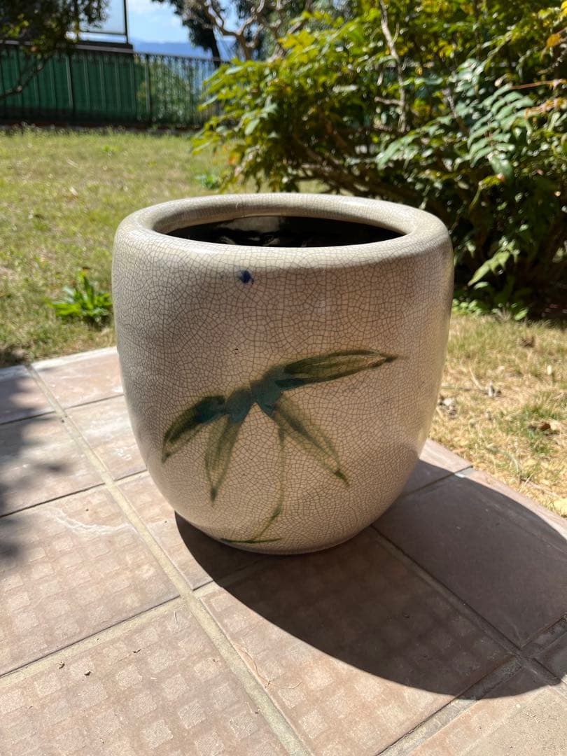 アンティーク　竹の絵柄　 陶器製 　円形鉢　火鉢　花入れ　花器