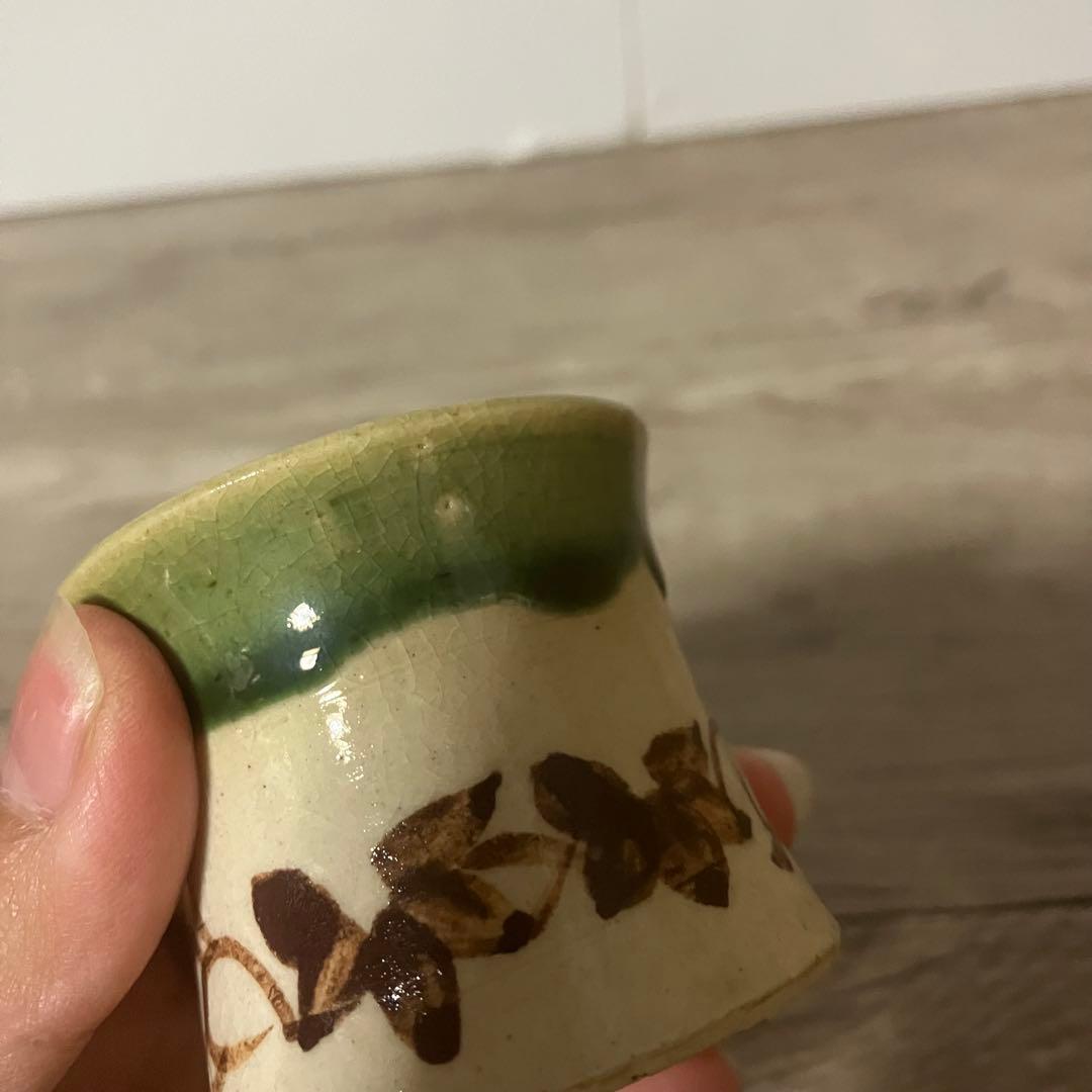 3F 【茶道具】織部焼 陶器製 蓋置（ふたおき） 貫入・花文様 昭和レトロ