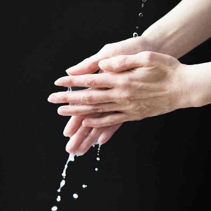 水で洗い流せる驚きの天然植物オイル！〜ピアチューレ〜