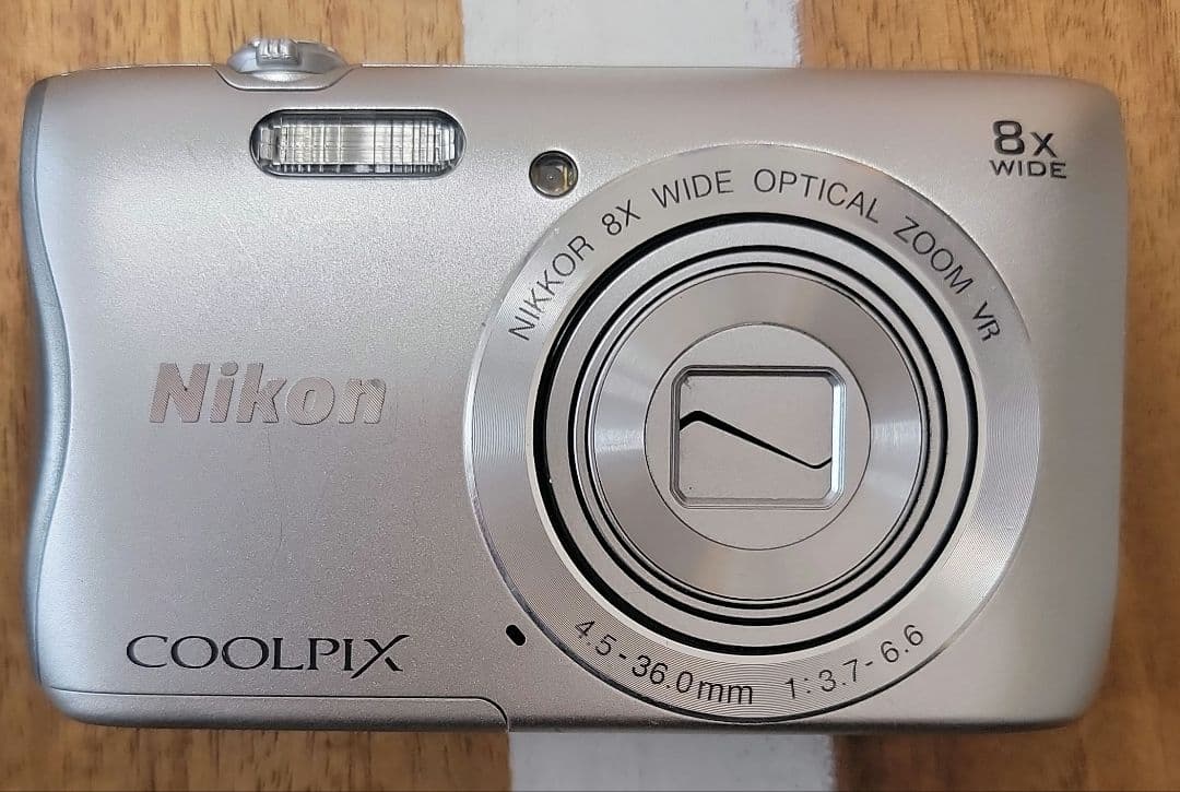 Nikon COOLPIX S3700 コンパクトデジタルカメラ
