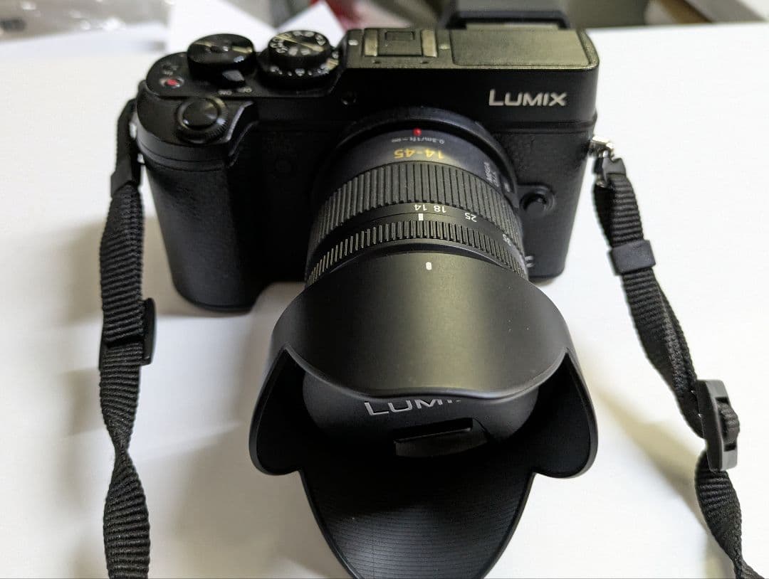 LUMIX GX8ブラック G VARIO 14-45mm付き