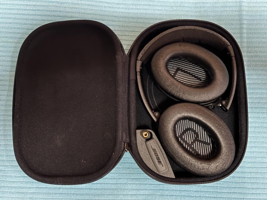 Bose QuietComfort 25 ノイズキャンセリング　ヘッドホン