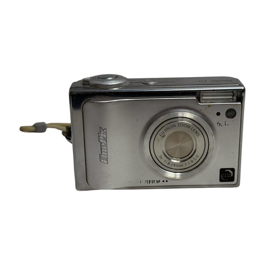 FUJIFILM 富士フイルム FinePix F11 コンパクトカメラ