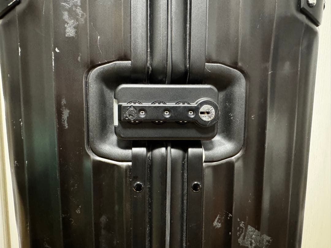 リモワ　トパーズステルス RIMOWA TOPAS STEALTH 80L相当