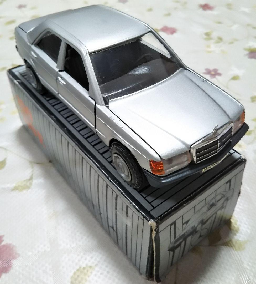 ○3418#0212　ドイツ製メルセデスベンツ190-190Eミニカー　1010