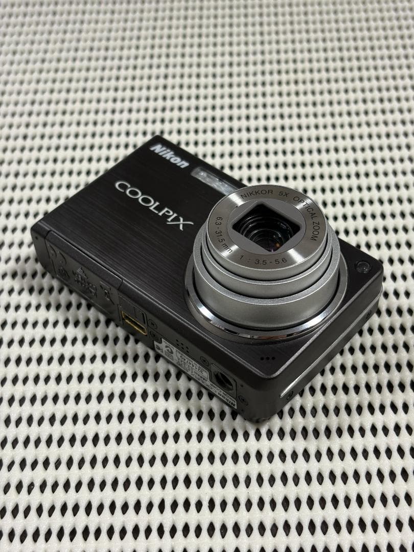 【美品】Nikon COOLPIX S550 コンパクトデジタルカメラ　北米版